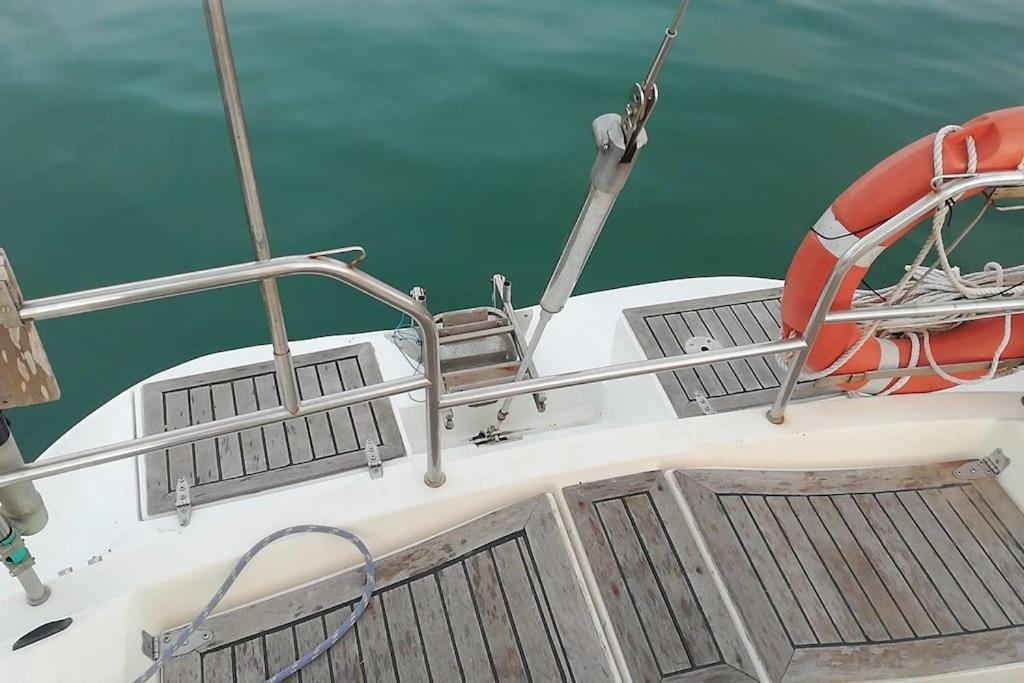 Boat-Apartamento Flotante Cadiz.. La Juanita Arroyo Exterior photo